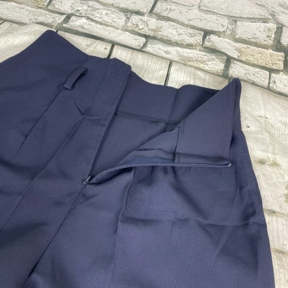 AGATA WEBERS Navy Crease Shorts 8 - Picture 9 of 14